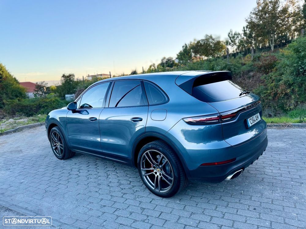Porsche Cayenne E-Hybrid - 4