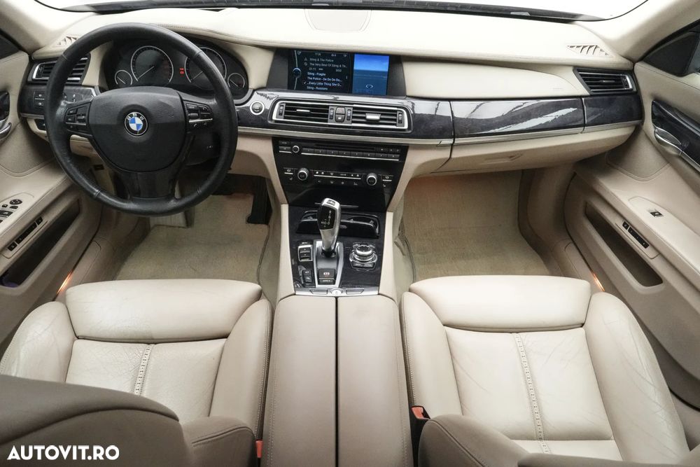 BMW Seria 7 750Li Aut. - 7
