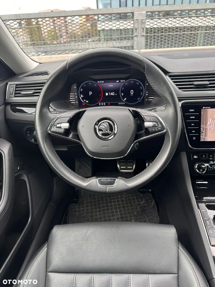 Skoda Superb 2.0 TDI SCR 4x4 L&K DSG - 12