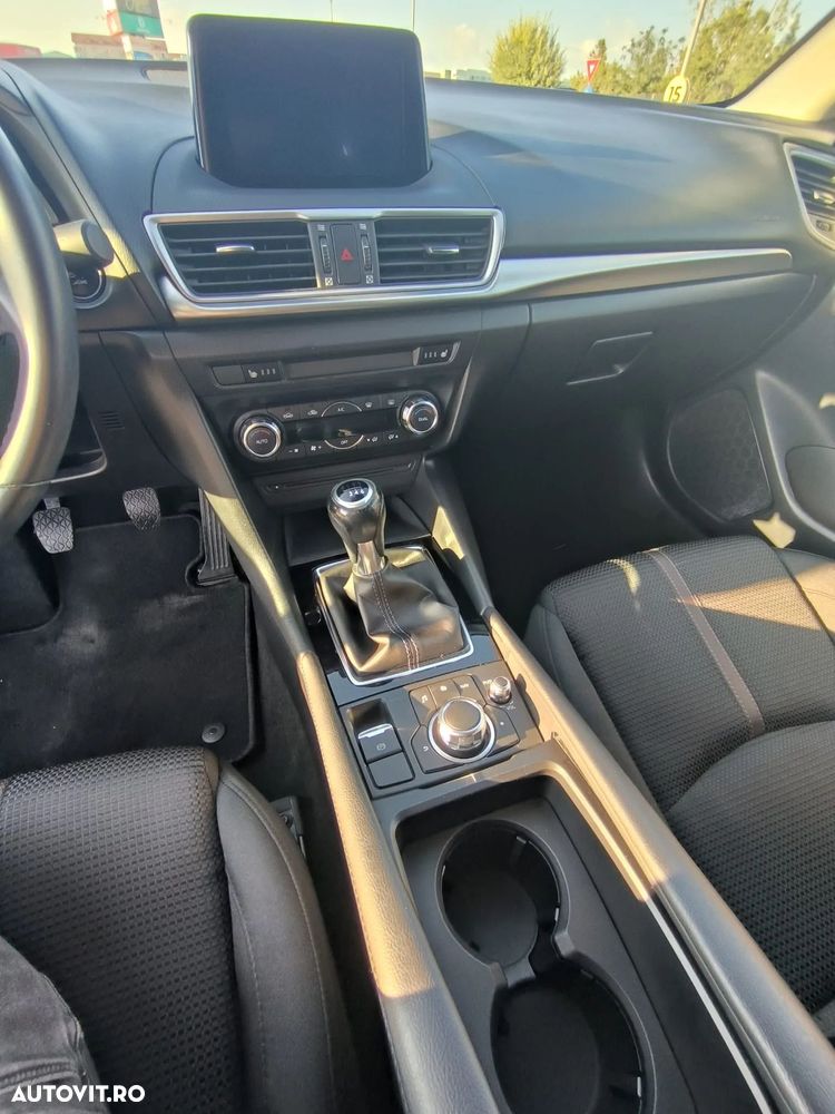 Mazda 3 G120 Revolution - 7