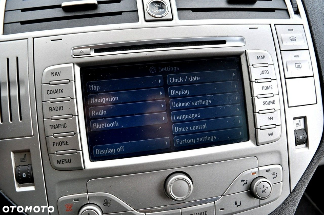 Ford Kuga 2.0 TDCi 2x4 Titanium - 14