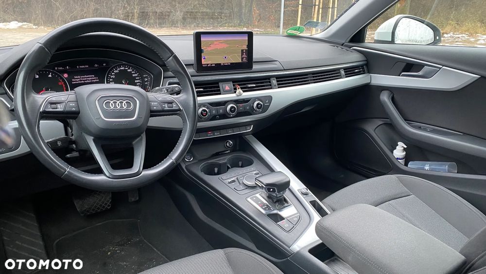 Audi A4 Avant 2.0 TDI S tronic - 9