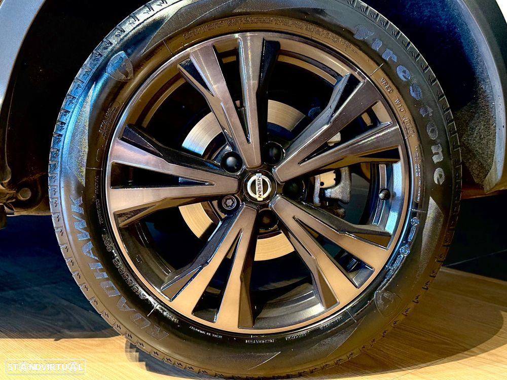 Nissan Qashqai 1.5 dCi N-Connecta J18+Led - 8