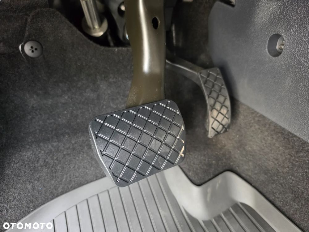 Skoda Kamiq 1.0 TSI Ambition DSG - 32