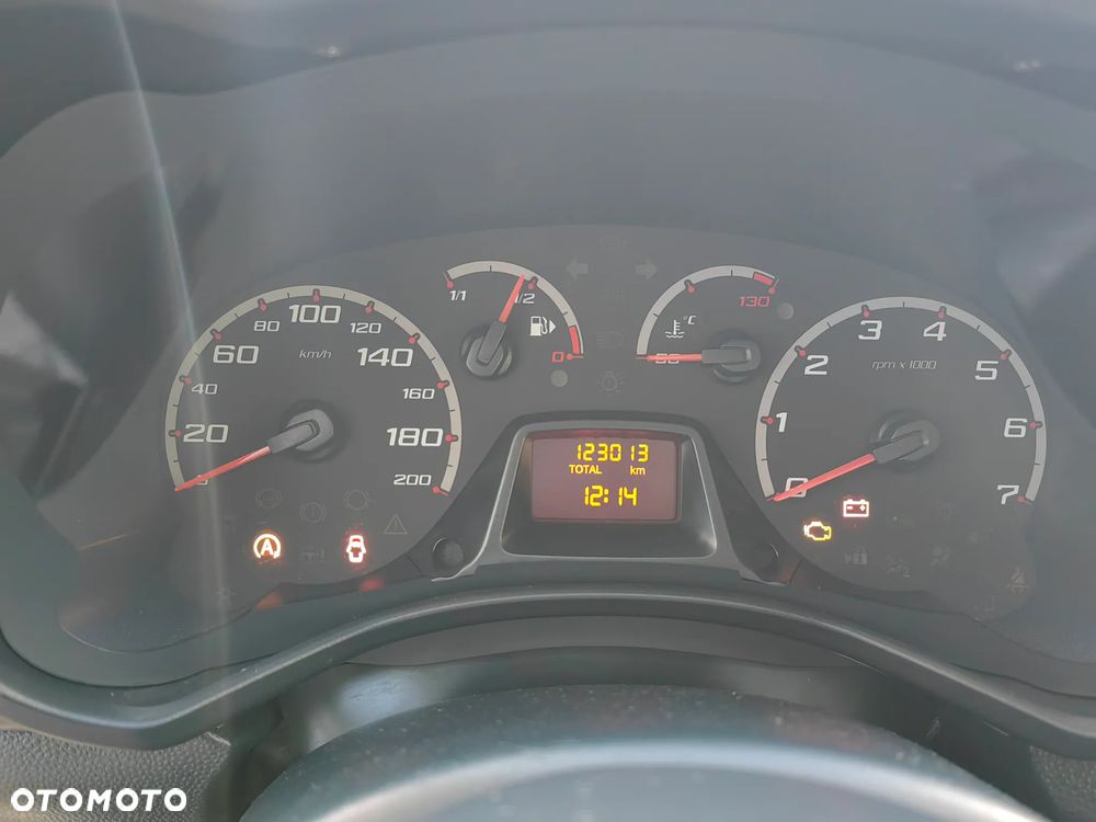 Ford KA 1.2 Trend - 12