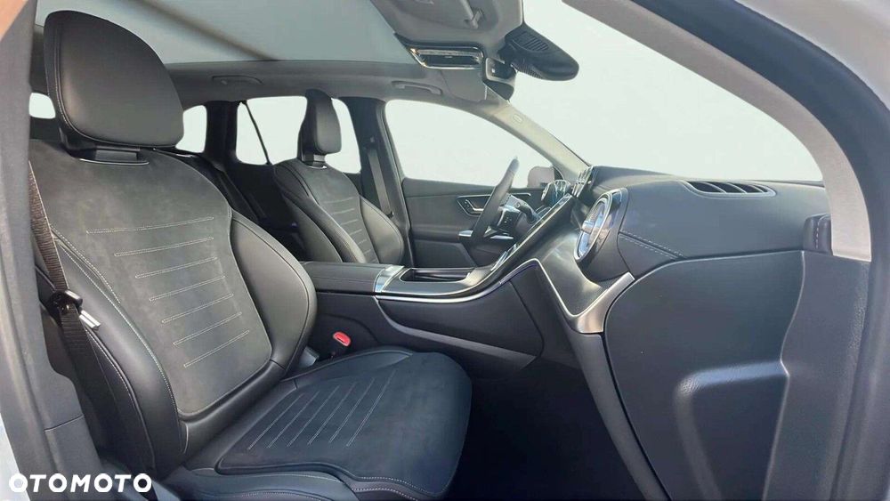 Mercedes-Benz GLC - 9