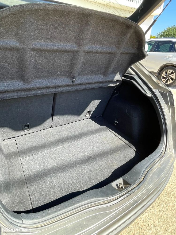 Honda Civic 1.8 Executive - 11