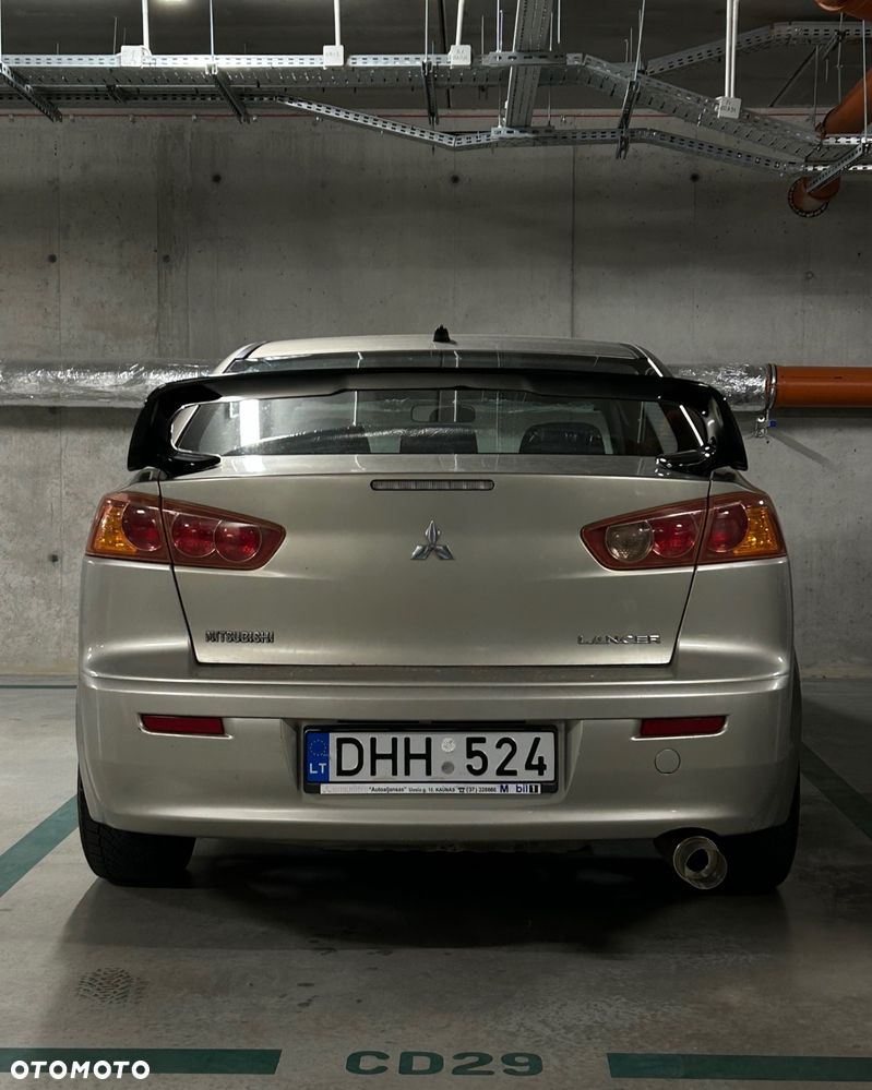 Mitsubishi Lancer 1.5 - 5