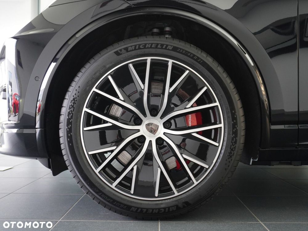 Porsche Macan Turbo 100kWh - 12