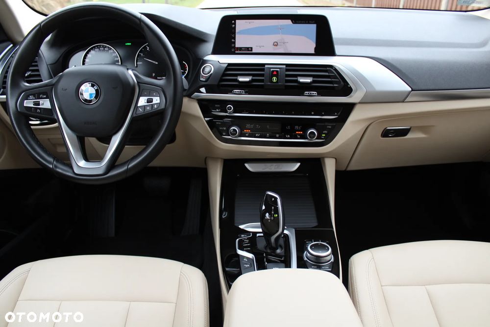 BMW X3 xDrive20i - 16