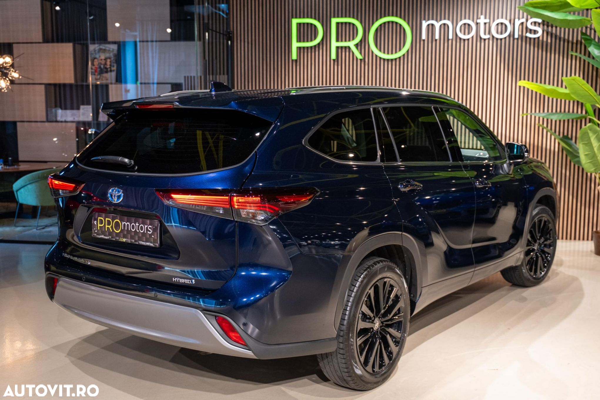 Toyota Highlander 2.5 L Hybrid Dynamic Force 248CP Luxury Metallic - 15