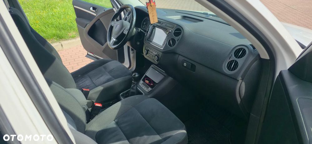 Volkswagen Tiguan - 11