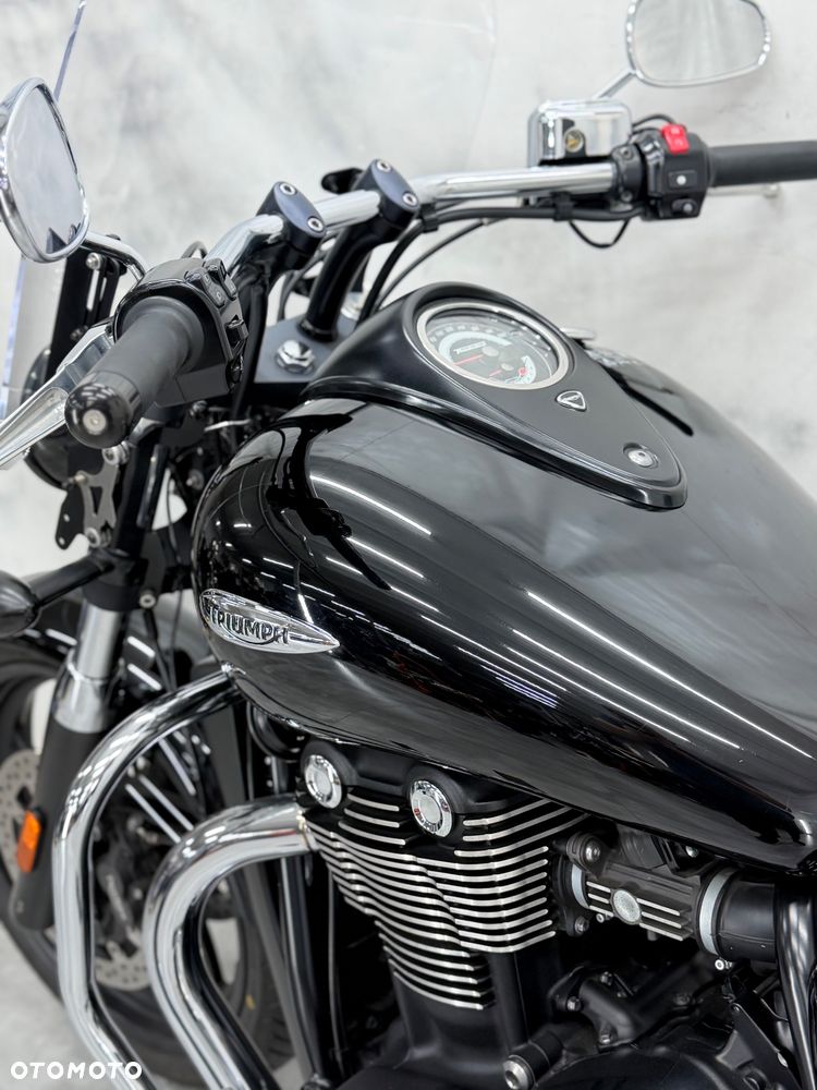 Triumph Thunderbird - 33