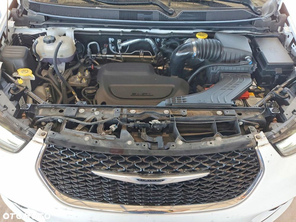 Chrysler Pacifica - 13