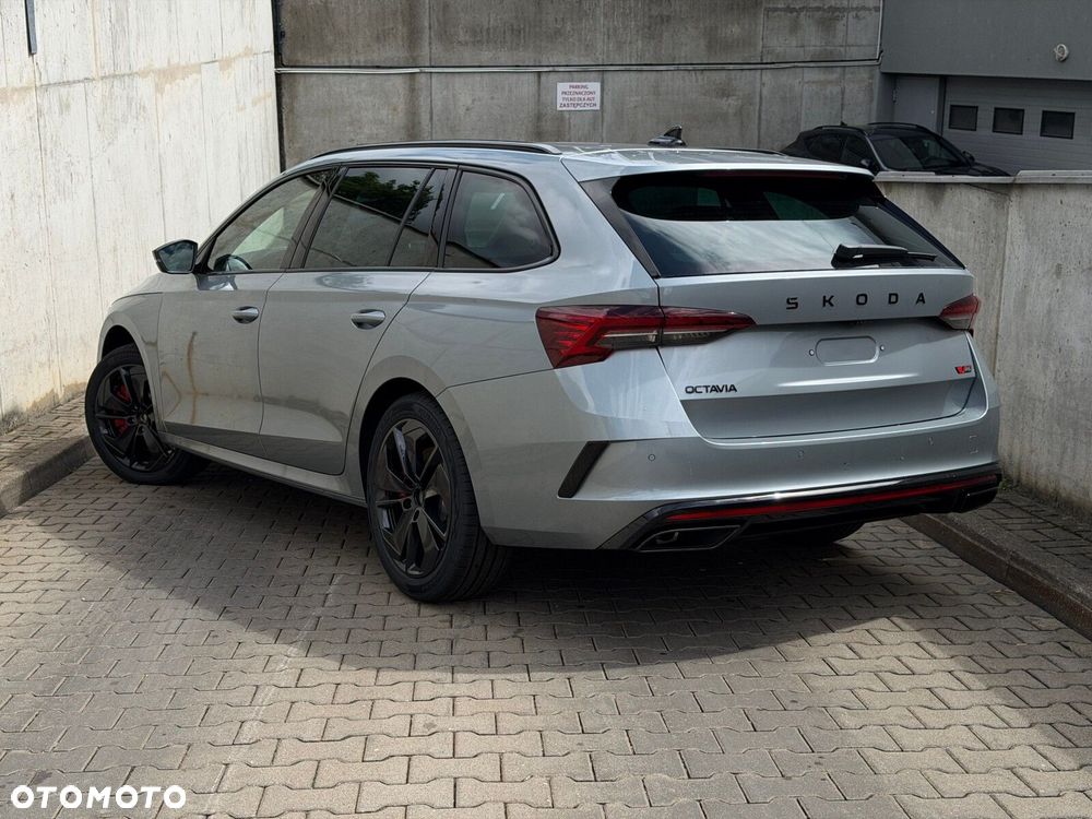 Skoda Octavia 2.0 TSI RS DSG - 6