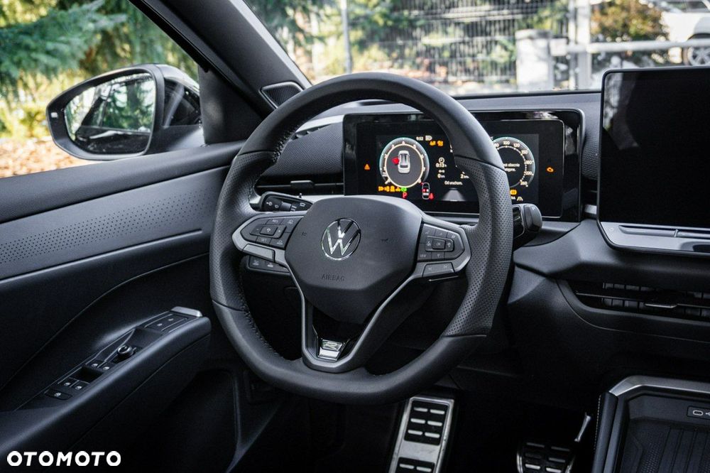 Volkswagen T-Roc - 25