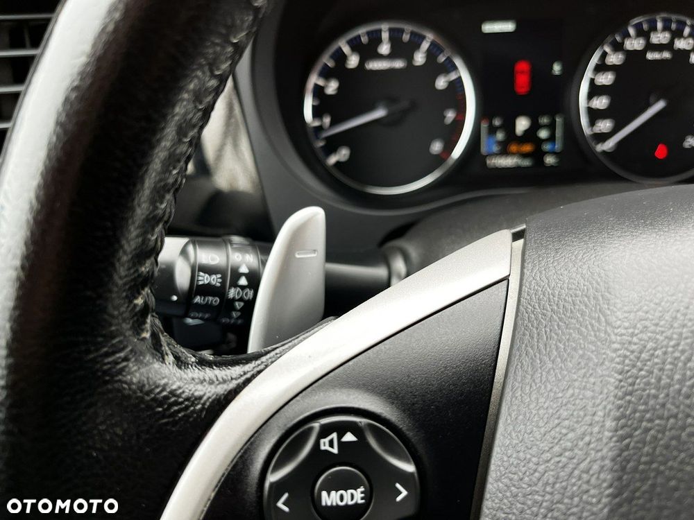 Mitsubishi Outlander 2.0 Instyle + 4WD CVT - 20