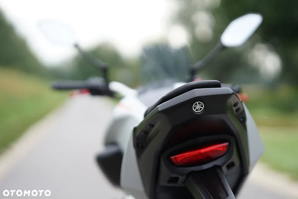 Yamaha MT - 21
