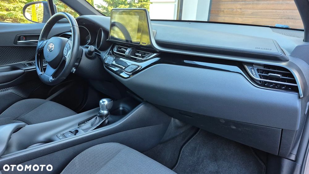 Toyota C-HR Flow - 14