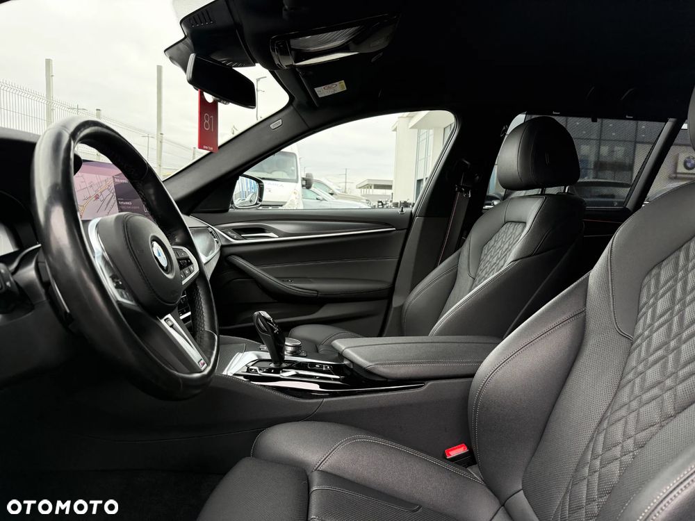 BMW Seria 5 520d xDrive M Sport Edition - 29