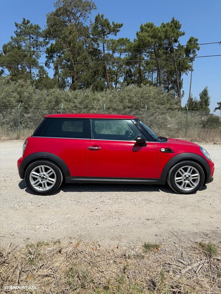 MINI 3 Portas One D - 4