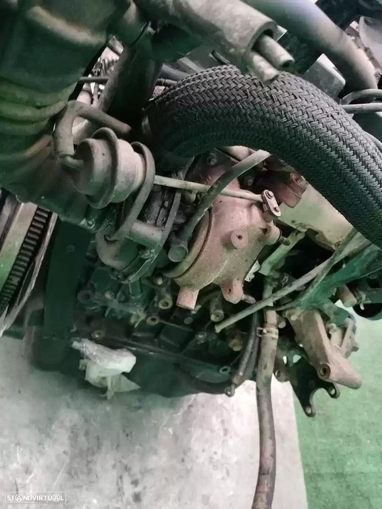 MOTOR COMPLETO KIA CARNIVAL I 2001 -J3 - 5