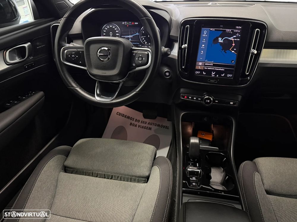 Volvo XC 40 1.5 T2 Plus Dark Auto - 26