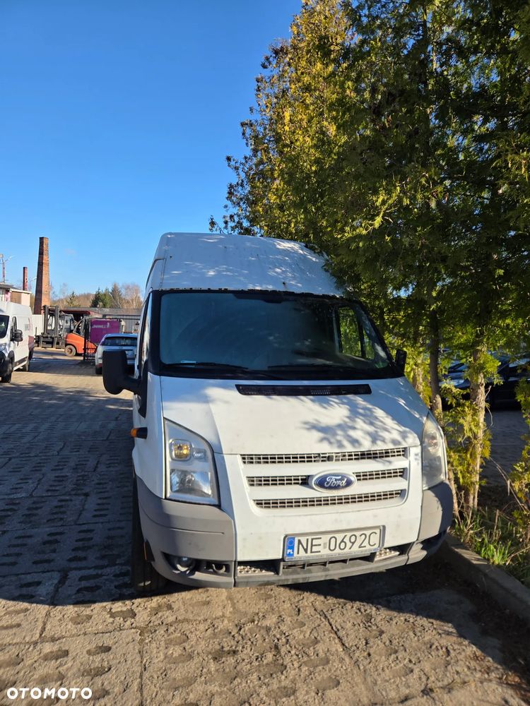 Ford Transit - 1