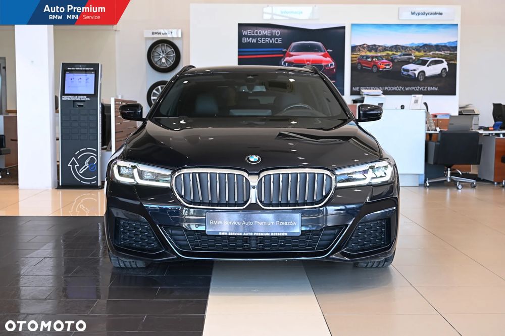 BMW Seria 5 520d xDrive mHEV sport - 3