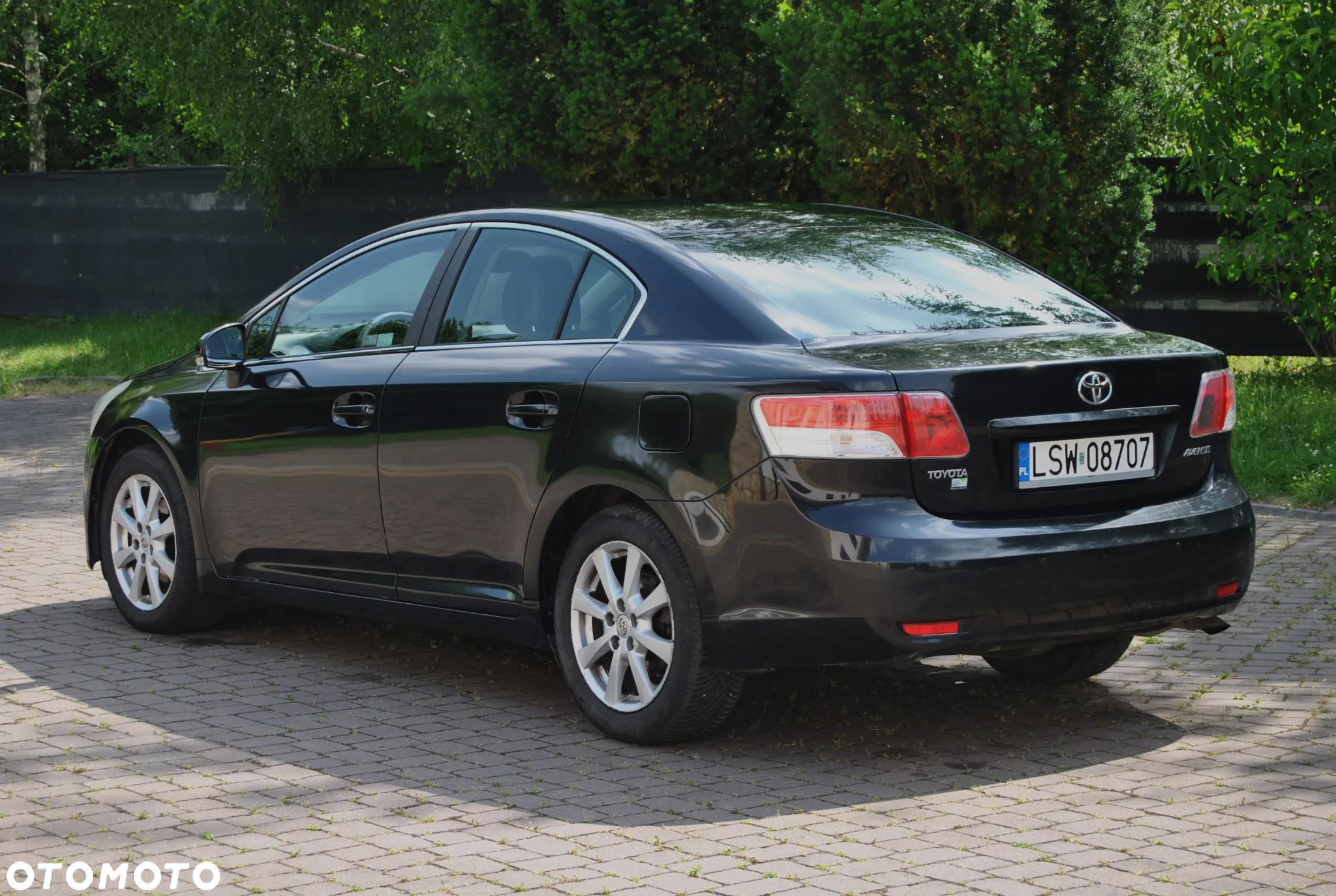 Toyota Avensis 2.0 D-4D Sol - 4