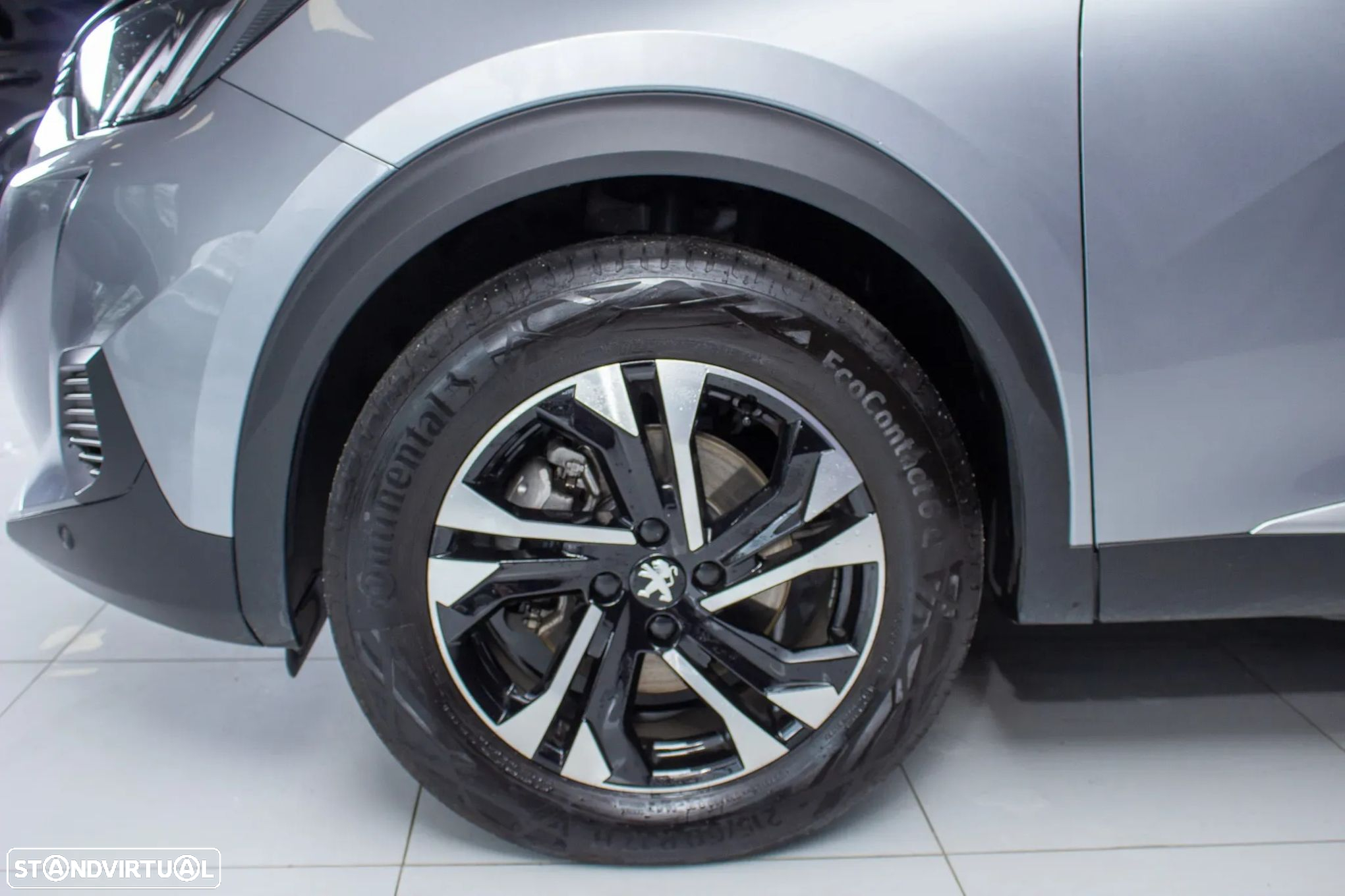 Peugeot e-2008 GT Pack - 28