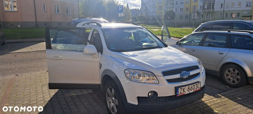 Chevrolet Captiva 2.4 2WD 7 Sitzer LS - 1