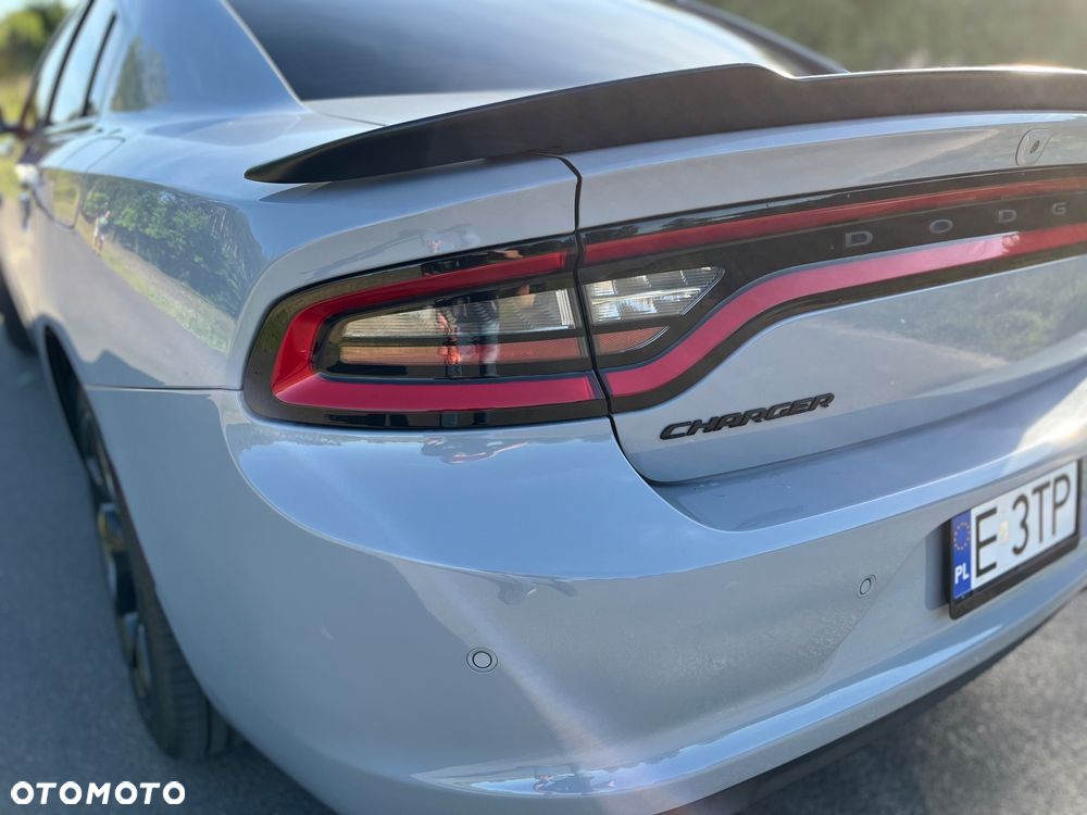 Dodge Charger - 7