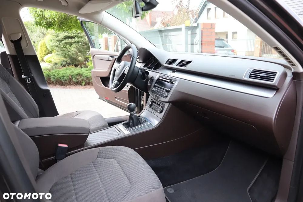 Volkswagen Passat 2.0 TSI Highline - 10