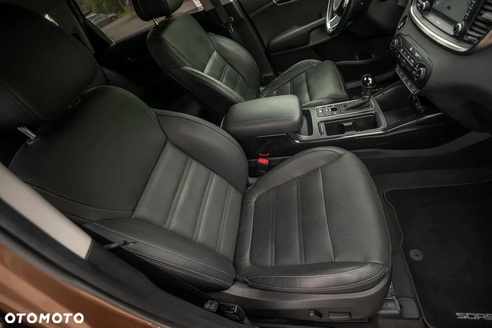 Kia Sorento 2.2 CRDi AWD Platinum Edition - 19