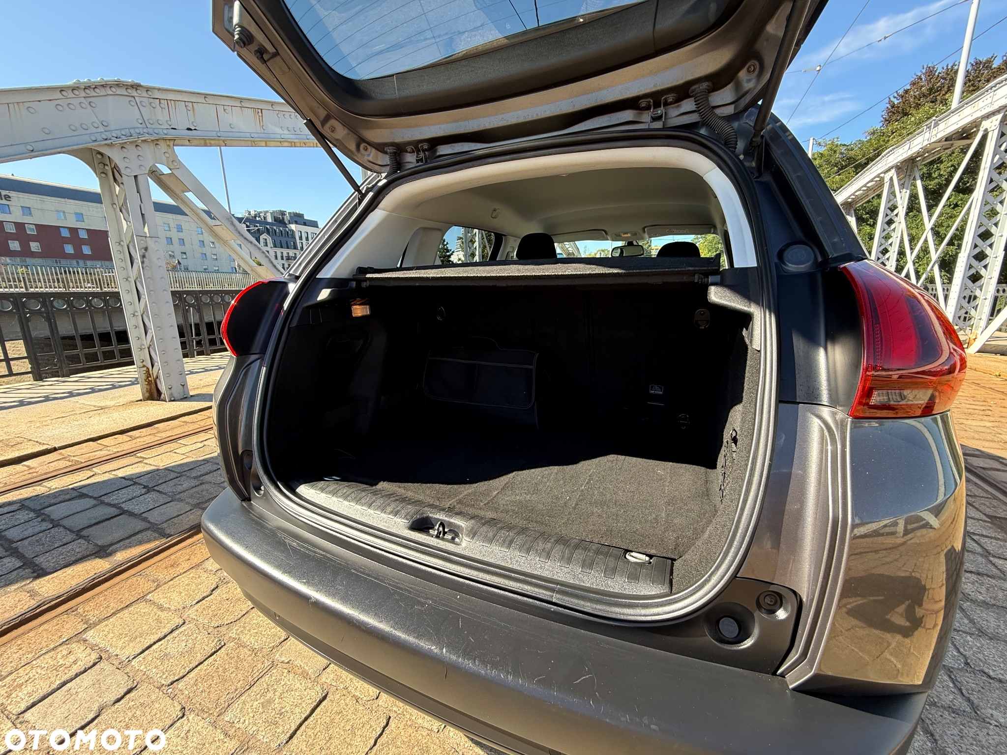 Peugeot 2008 1.6 BlueHDi Style - 18