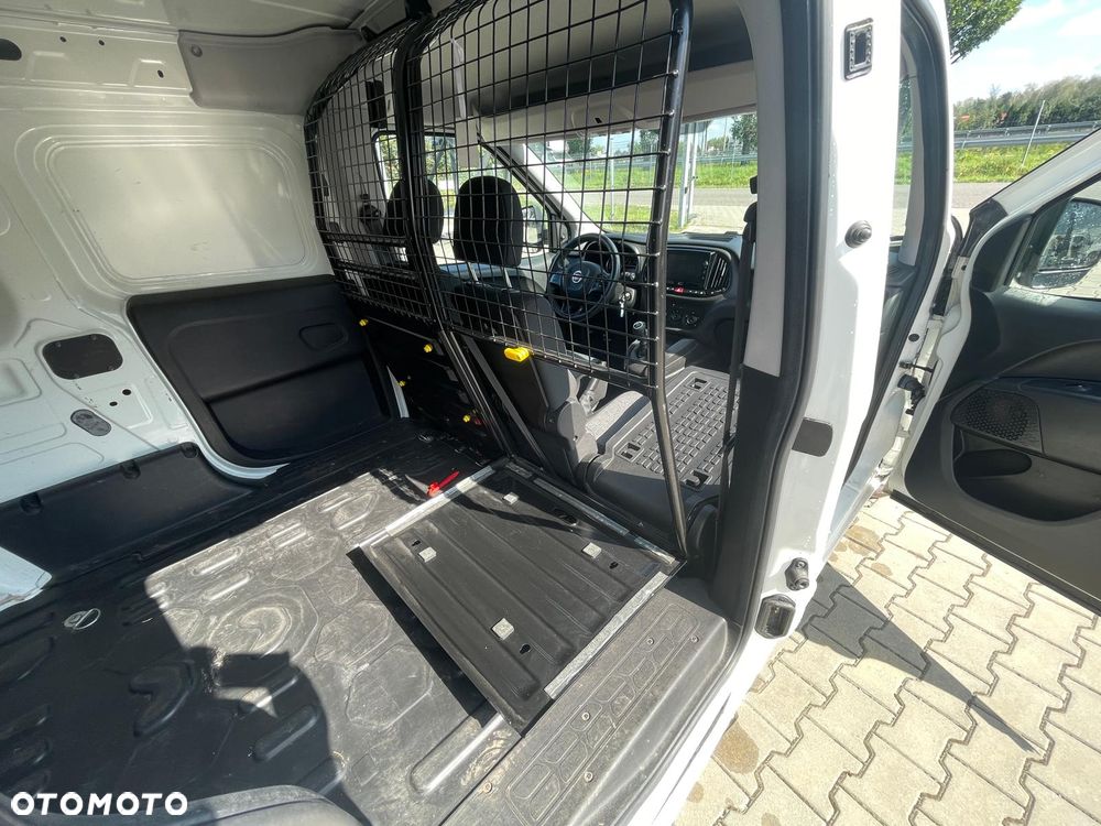 Fiat Doblo Maxi Salon PL - 19