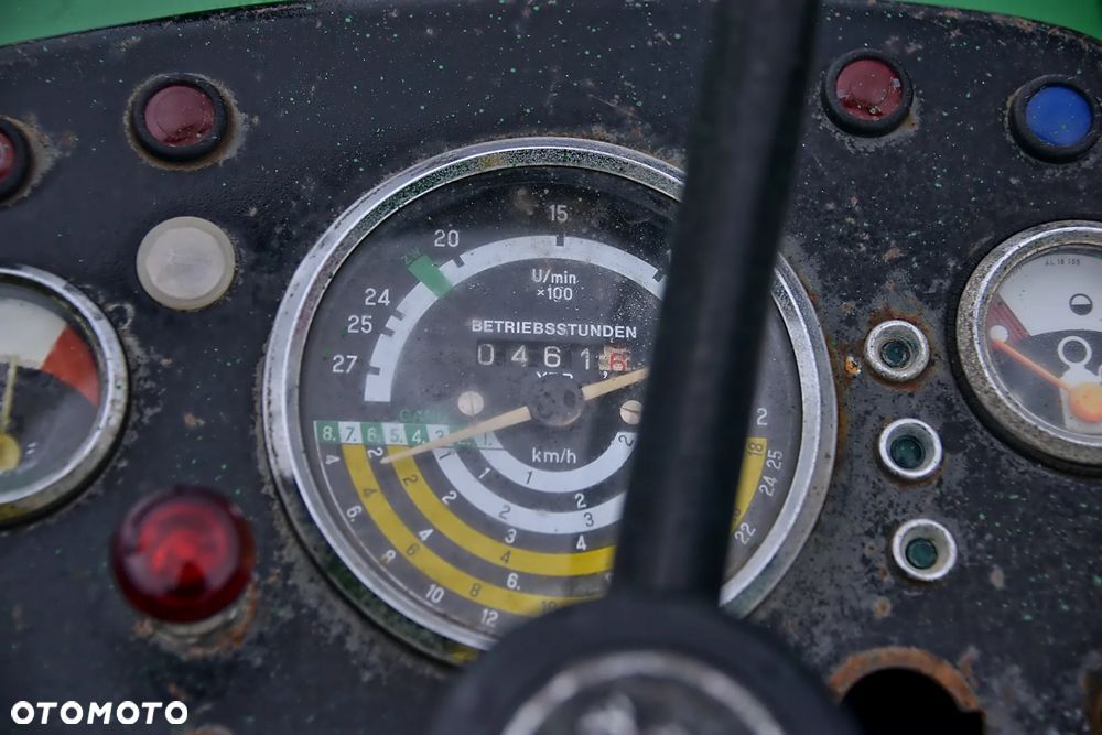 John Deere 2030 S - 17