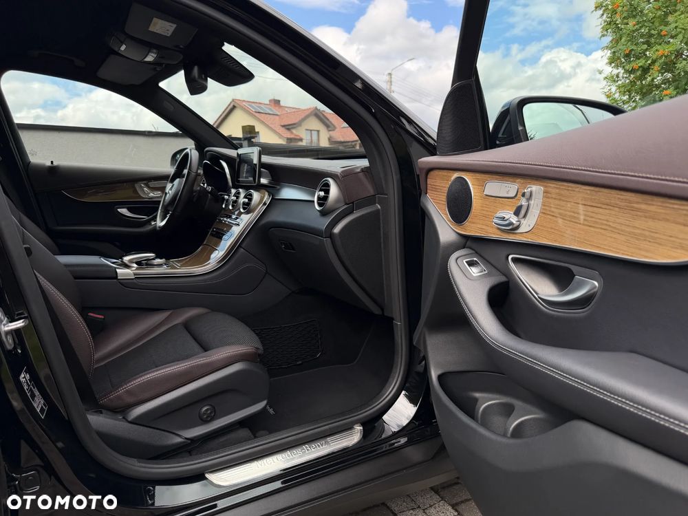 Mercedes-Benz GLC - 19