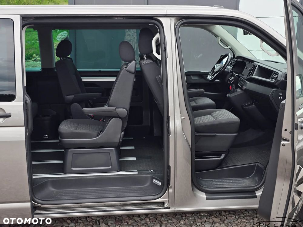 Volkswagen Multivan - 35