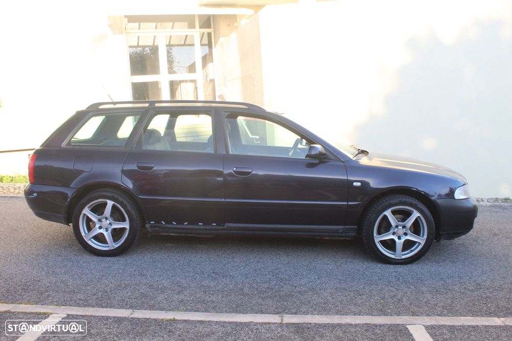 Audi A4 Avant 1.6 Ambiente - 2