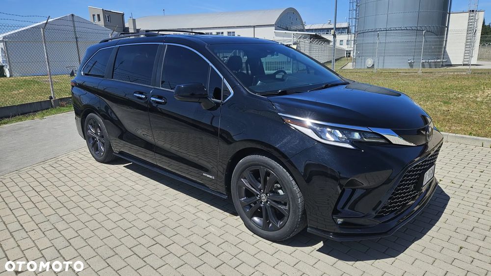Toyota Sienna - 7