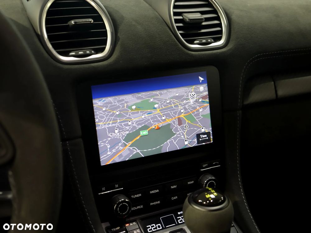 Porsche 718 Spyder - 27