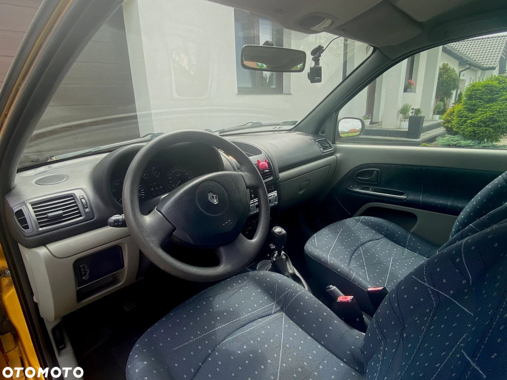 Renault Clio - 7