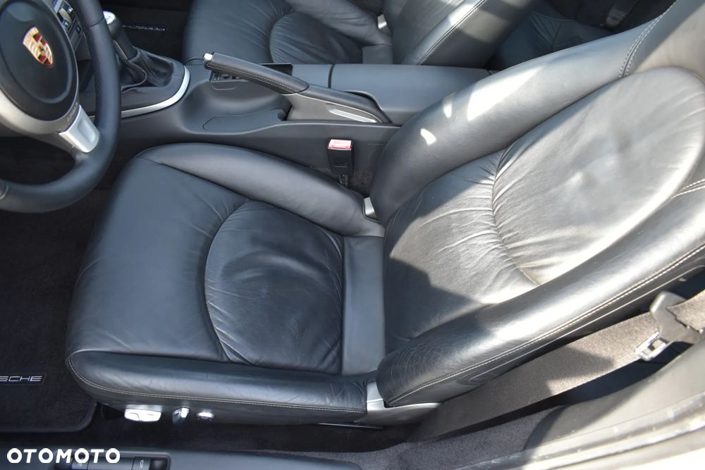 Porsche 911 Carrera S - 8