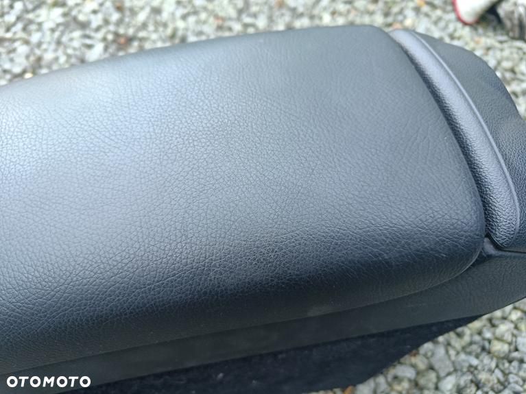 MERCEDES W209 CLK PODŁOKIETNIK DZIELONY CZARNY IDEALNY UHI - 13