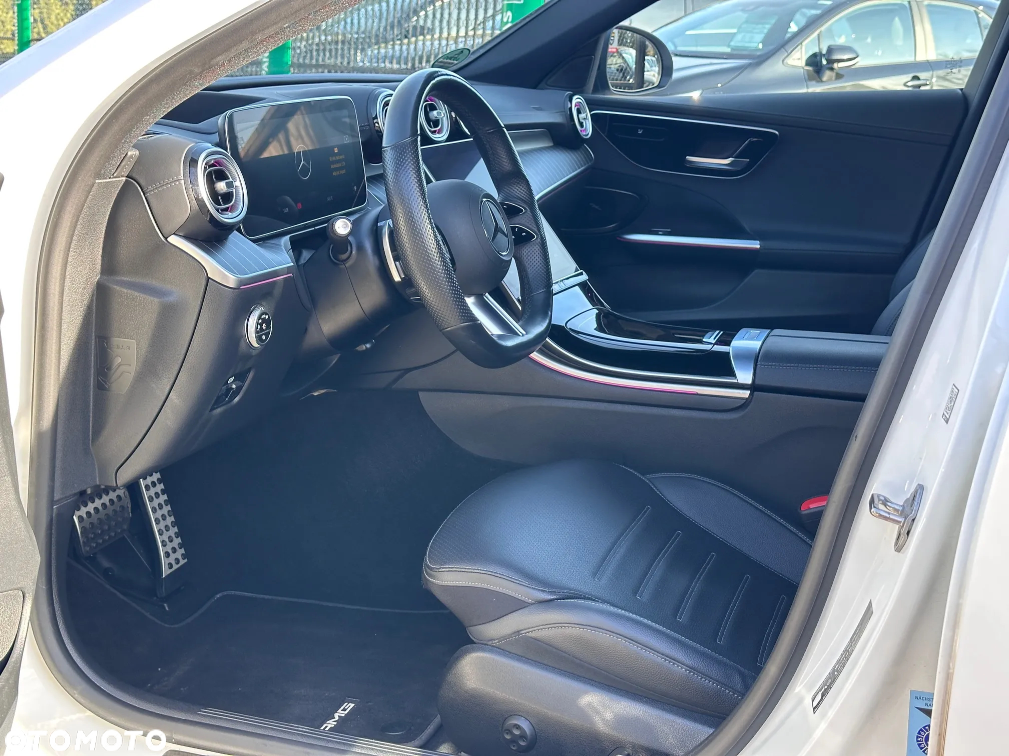 Mercedes-Benz Klasa C 300 d T 9G-TRONIC AMG Line - 19