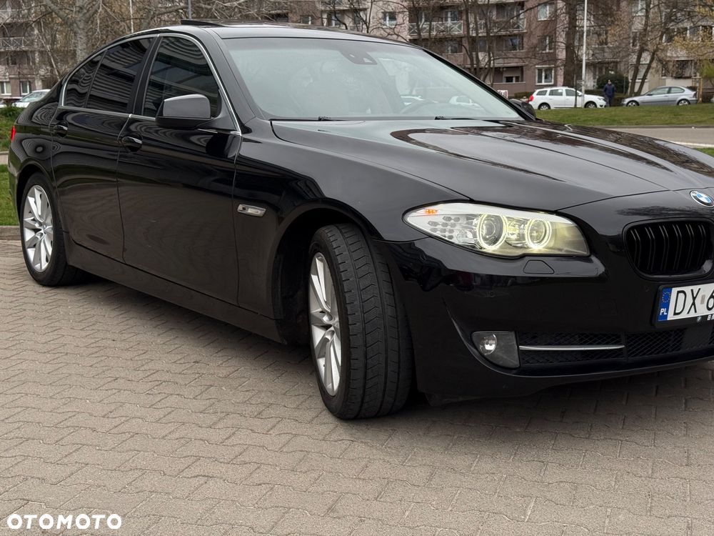 BMW Seria 5 525d Sport-Aut - 3
