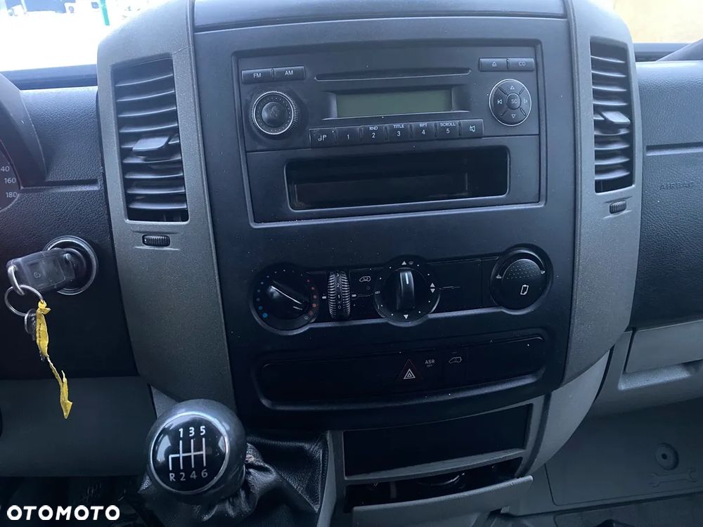 Volkswagen Crafter 2.0 Tdi 109KM Doka 7 osobowa 2.8m skrzynia 2012/2013 Zadbany - 8