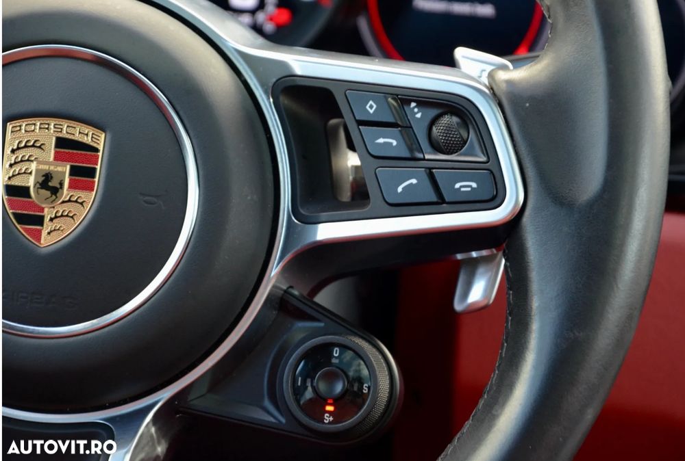 Porsche Cayenne - 31